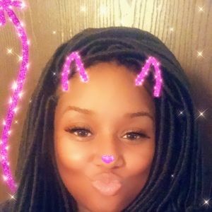 Meet your Posher, Tiara